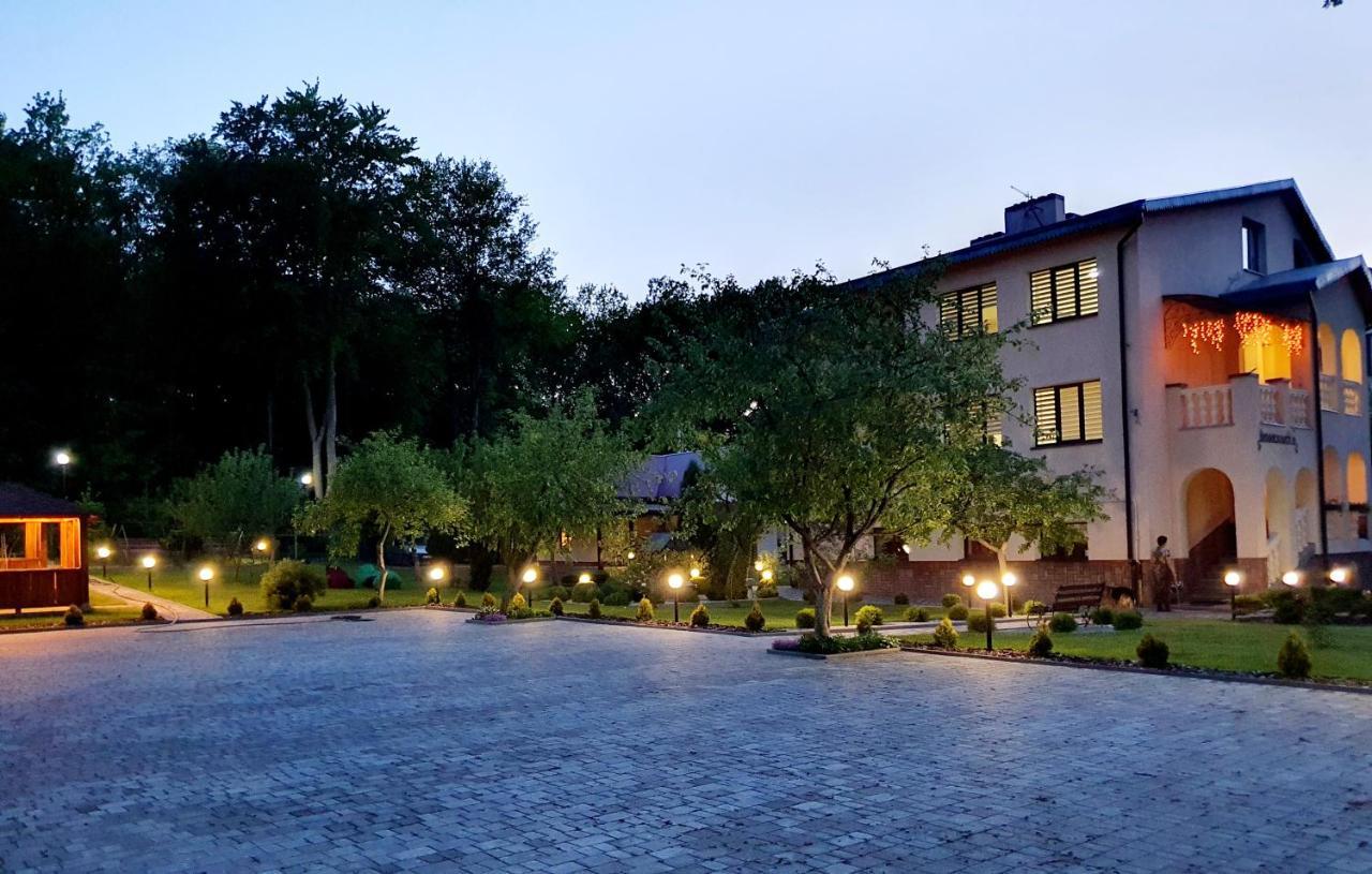 Villa Zenko Brjuchowytschi Exterior foto